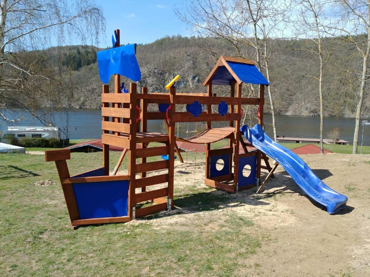 Juniorcamp Nova Zivohost Hotel Křečovice Eksteriør billede